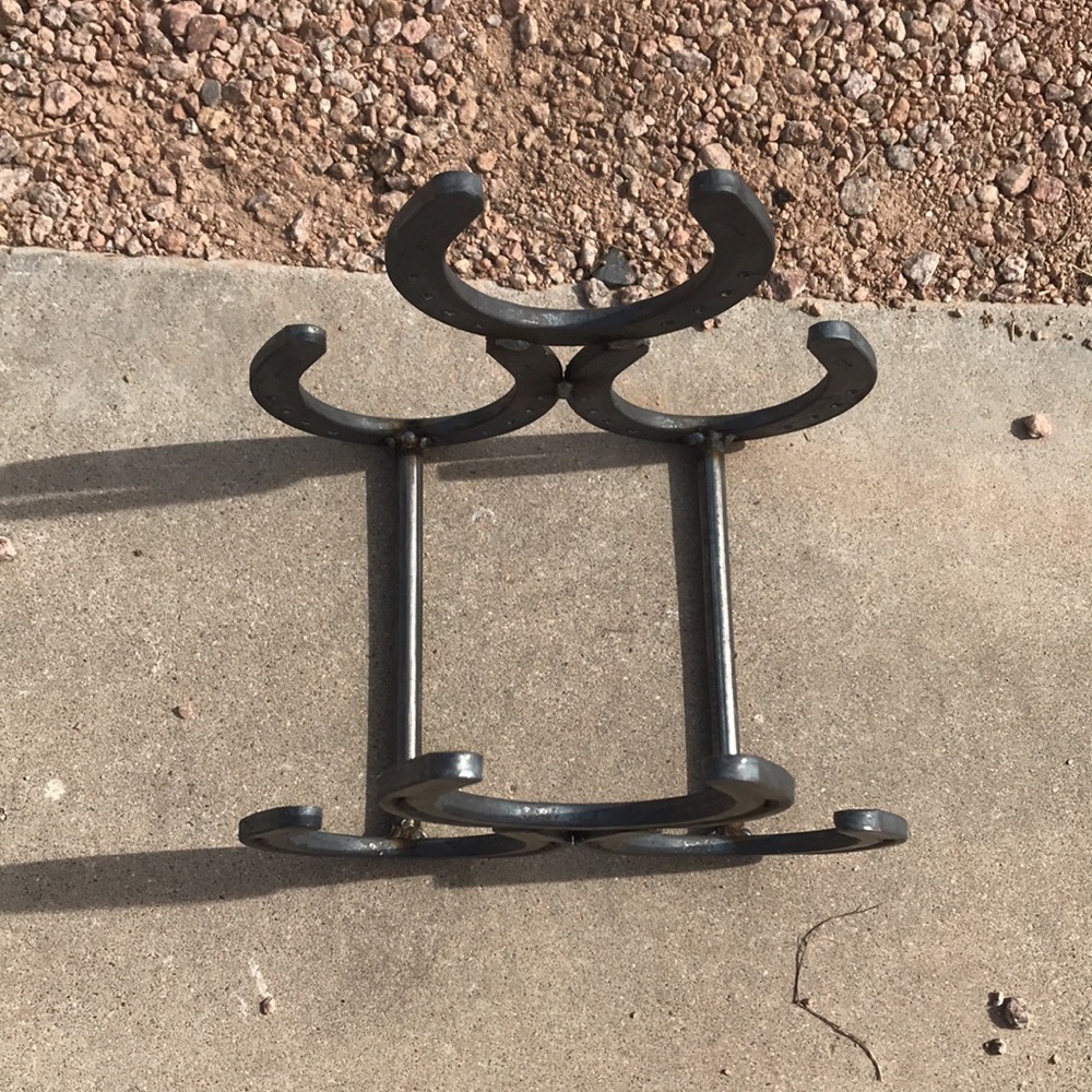 HORSESHOE WINE RACK - Picture 2 of 3